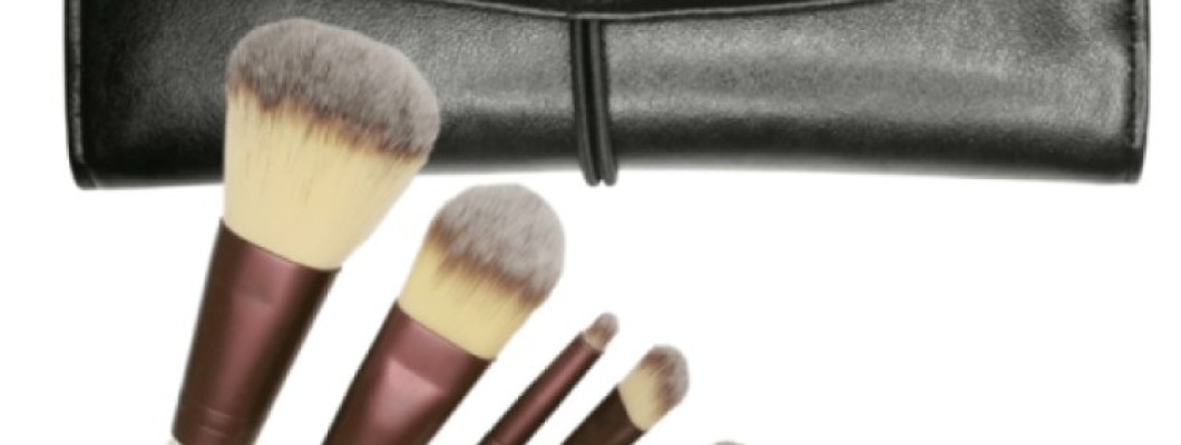 Երևանում լավագույն դիմահարդարման վրձինները: 7 անփոխարինելի գործիքներ, որոնք մնում են կատարյալ նույնիսկ շոգին