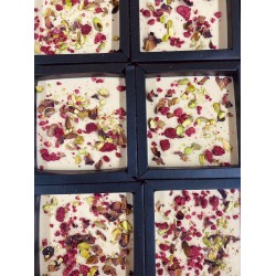 Pistachhio & Red fruit